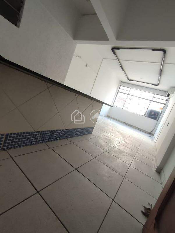 Sala para aluguel no Centro: 