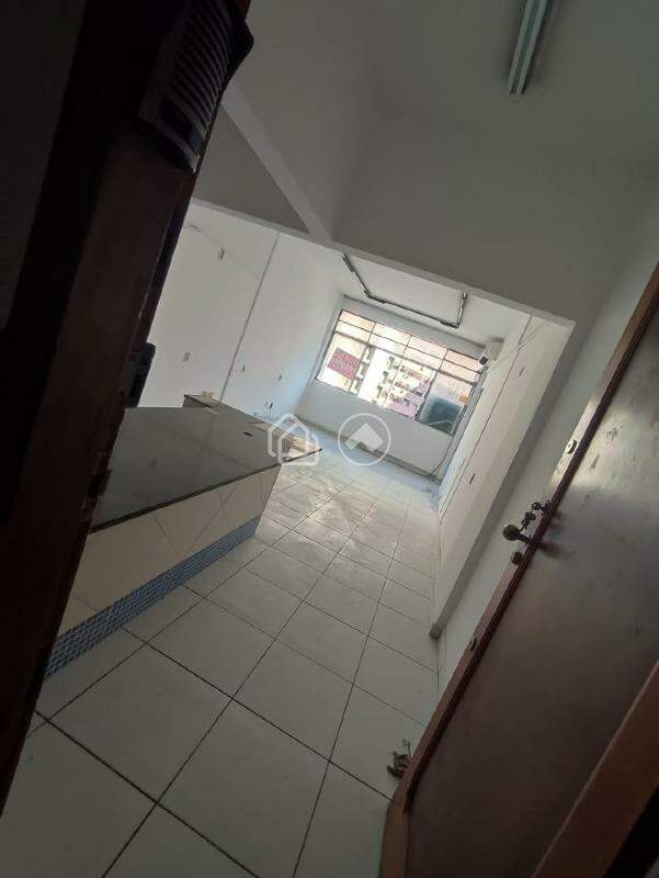 Sala para aluguel no Centro: 