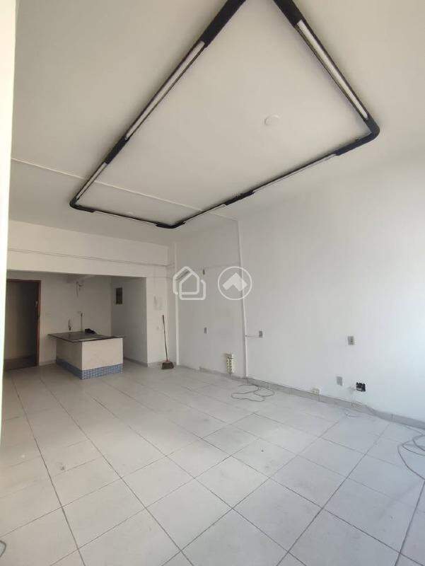 Sala para aluguel no Centro: 