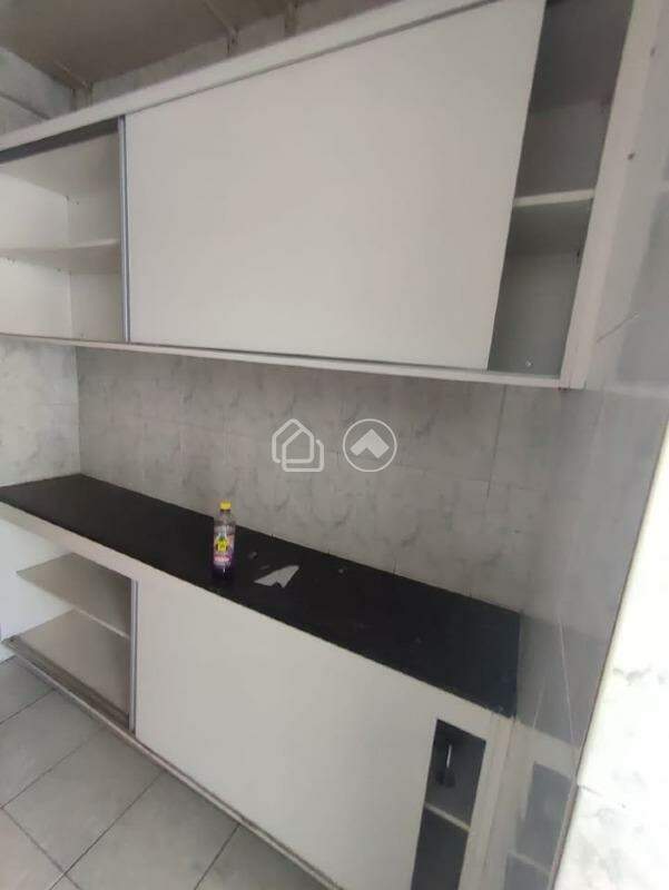 Sala para aluguel no Centro: 