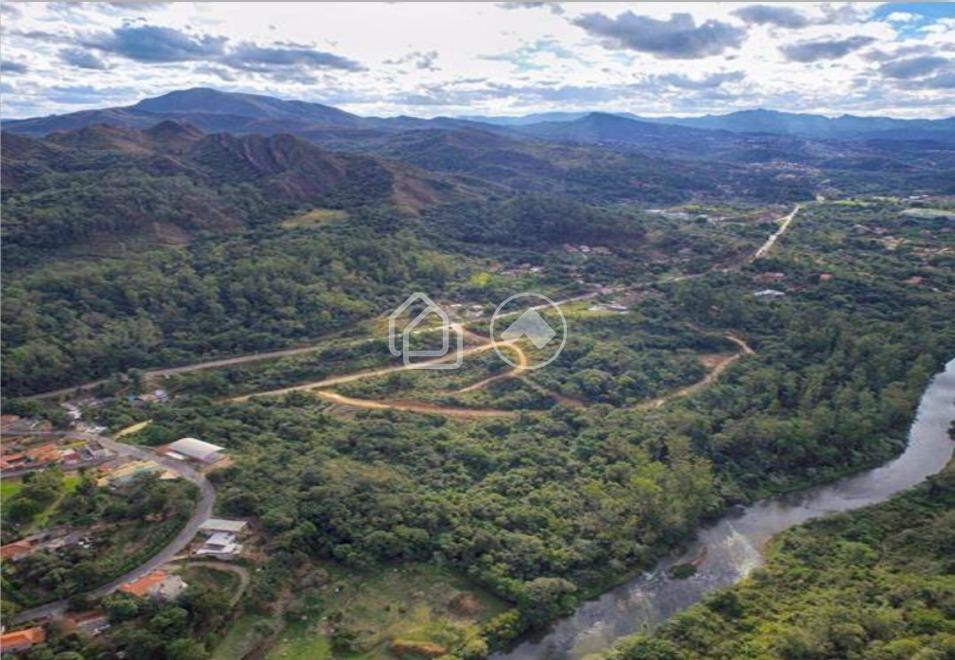 Terreno/Lote à venda no Solar de Santa Rita: 