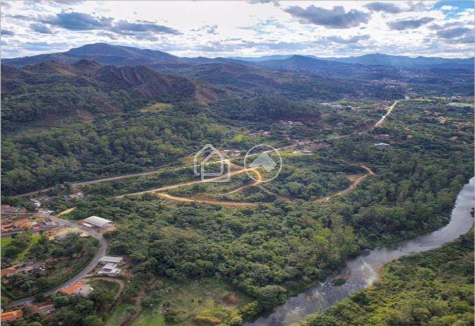 Terreno/Lote à venda no Solar de Santa Rita: 