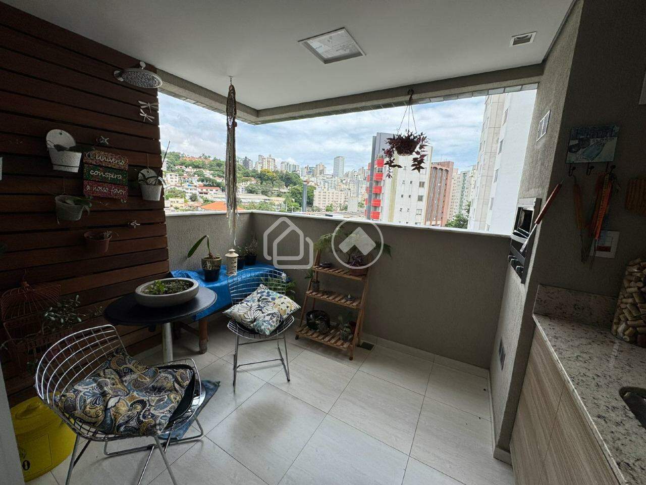 Apartamento à venda no Santa Lúcia: 
