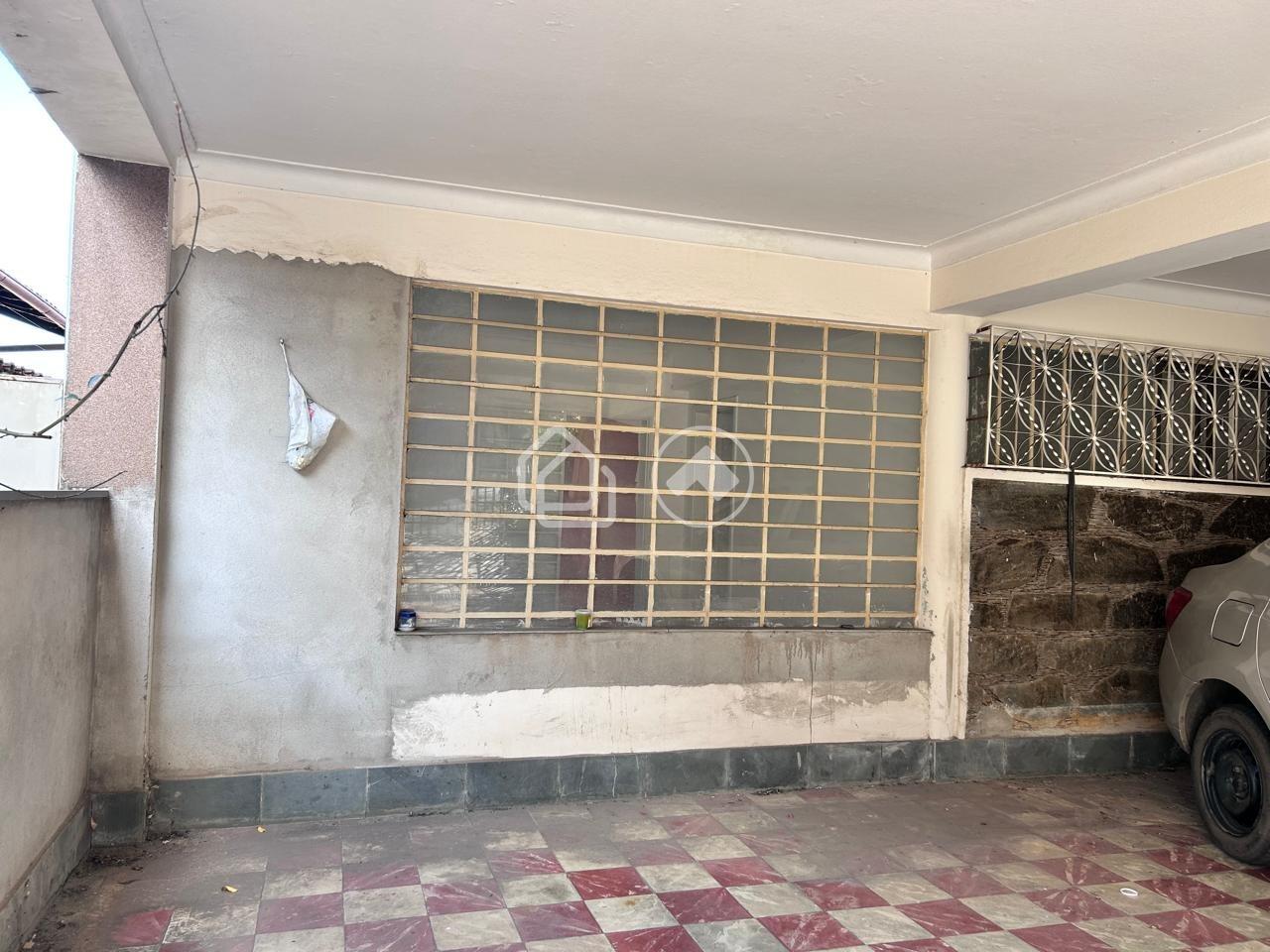 Casa à venda no Caiçaras: 