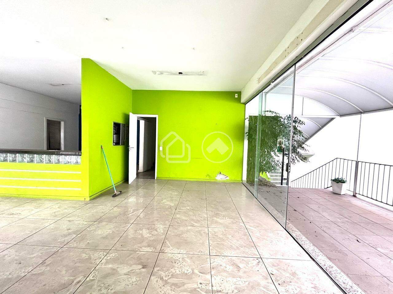 Casa para aluguel no Coração Eucarístico: 
