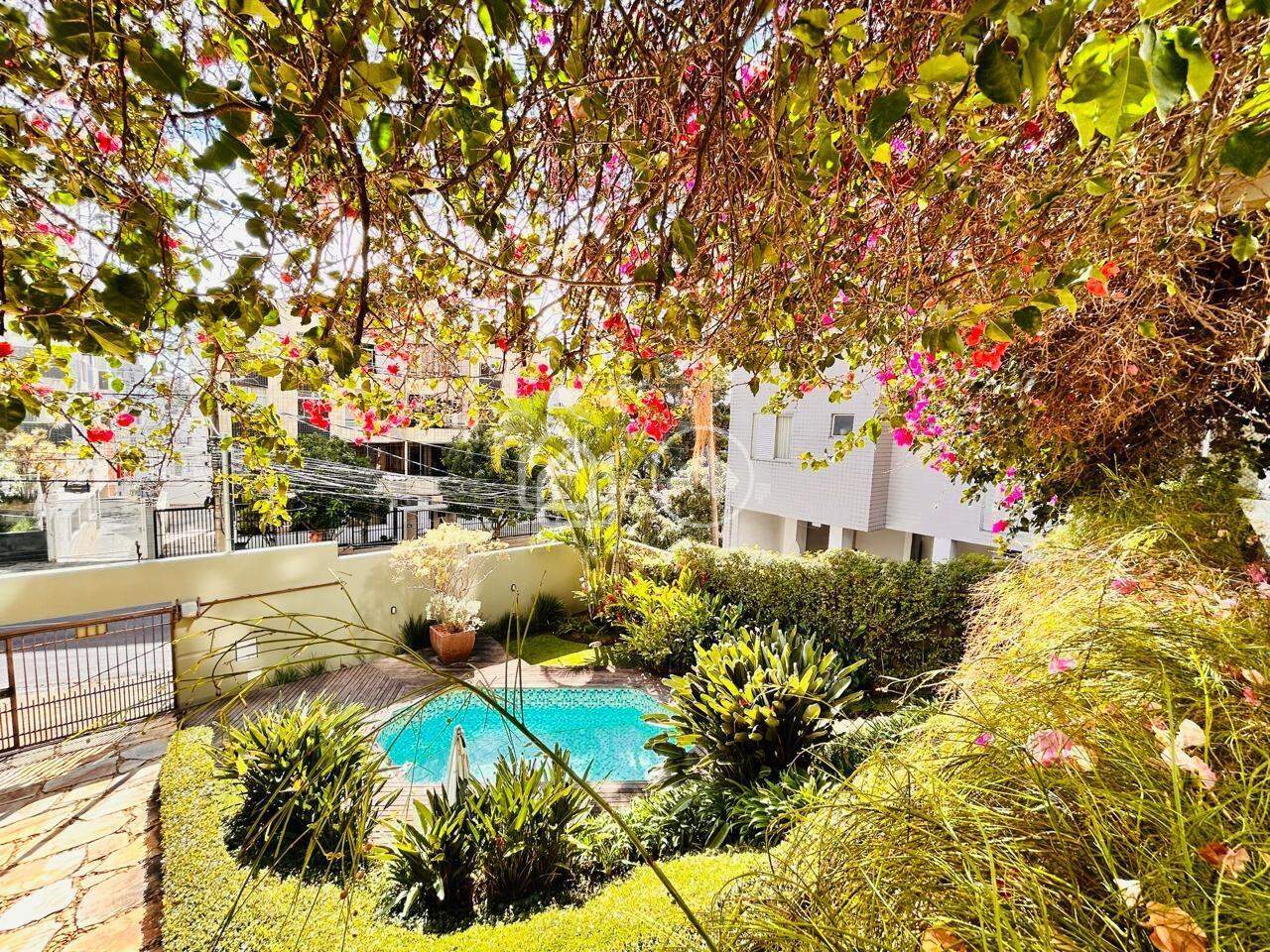 Casa à venda no Buritis: 