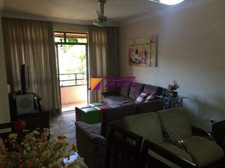 Apartamento à venda no bairro Angola: 