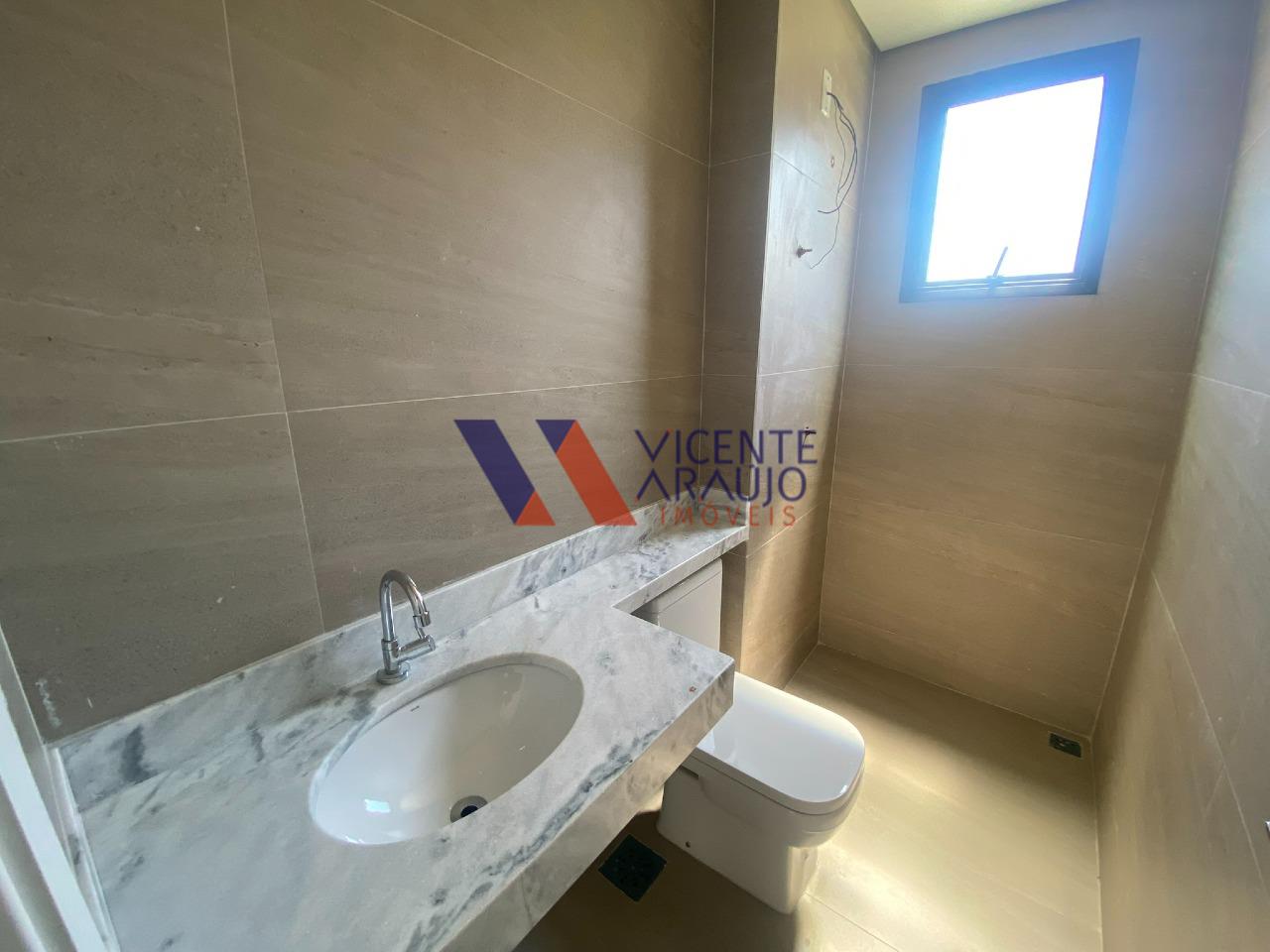 Cobertura à venda no bairro Filadélfia: Banheiro cobertura