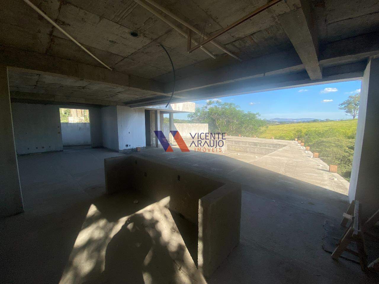Casa em condomínio à venda no bairro Residencial Montserrat: 