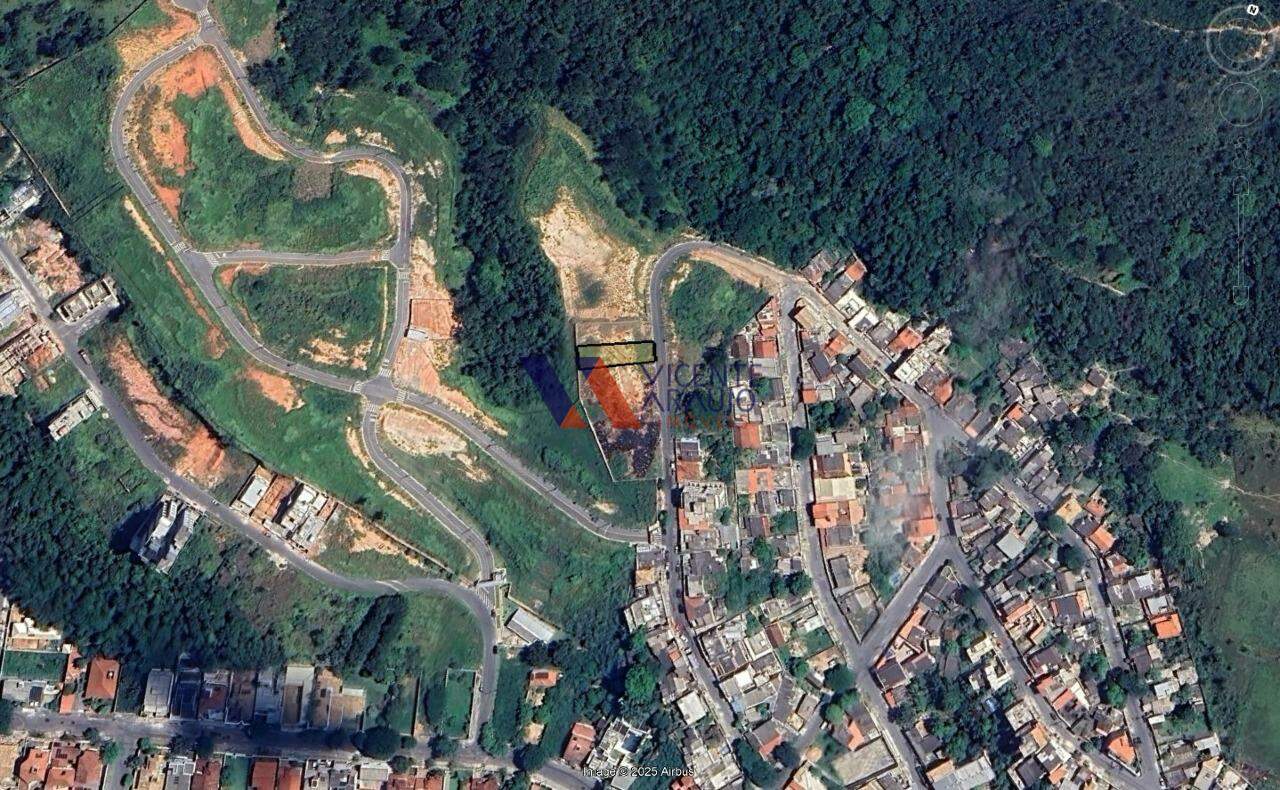 Lote à venda no bairro Jardins do Vale: 