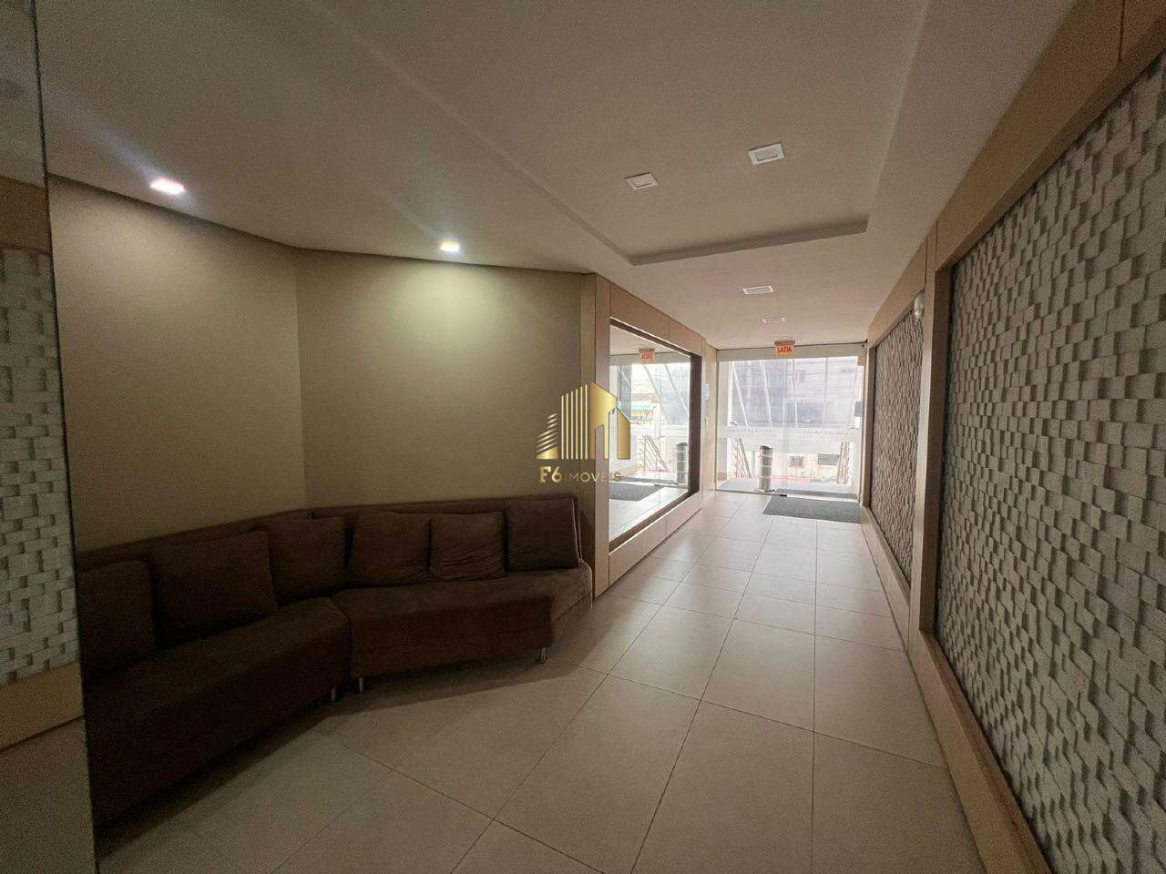 Apartamento à venda com 2 quartos, 62m² - Foto 3