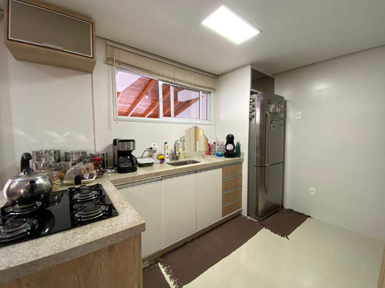 Casa à venda com 3 quartos, 147m² - Foto 7