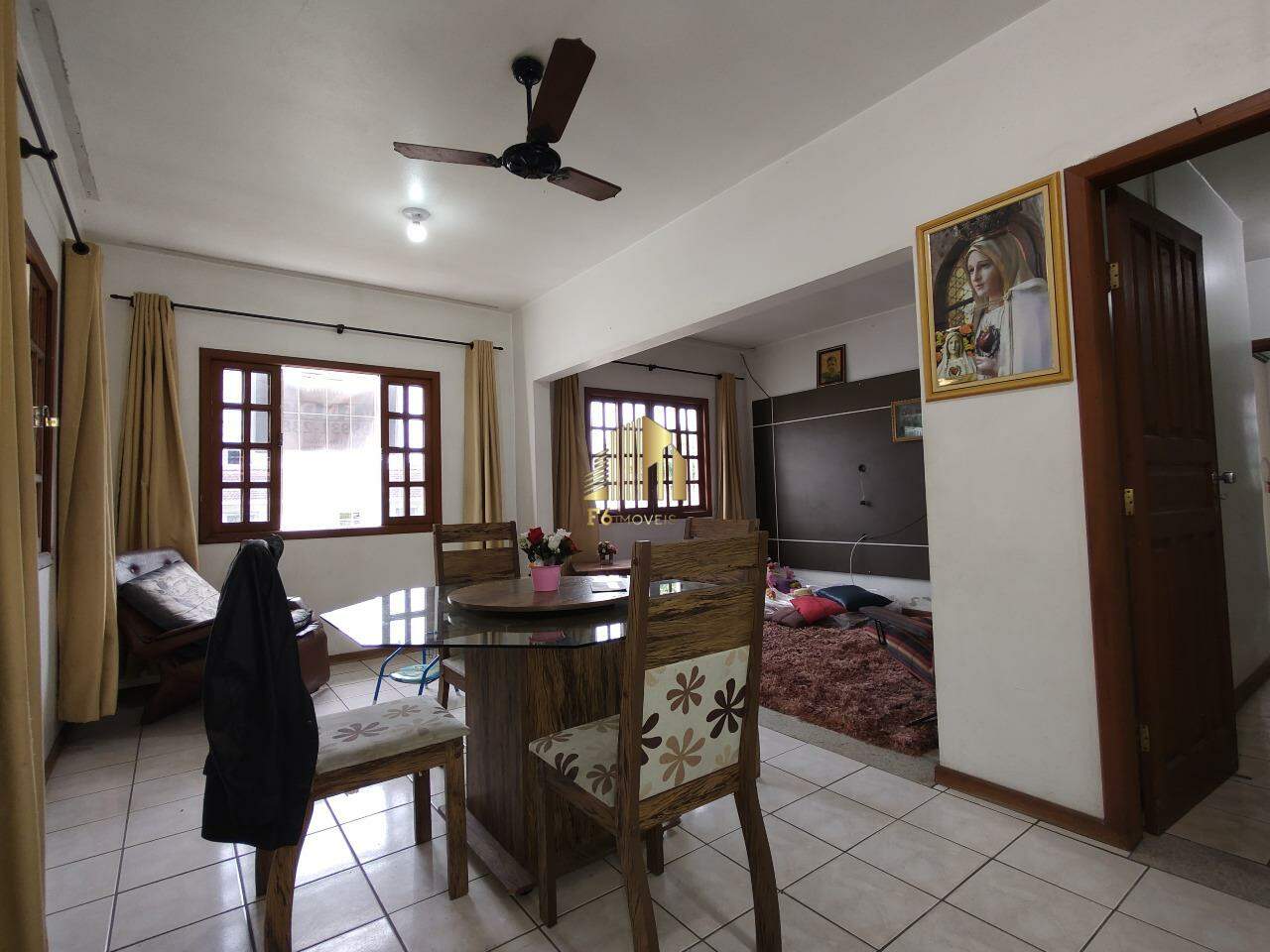 Casa à venda com 3 quartos, 250m² - Foto 3