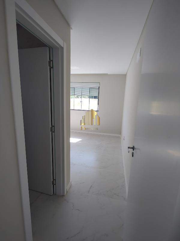 Casa à venda com 3 quartos, 88m² - Foto 11