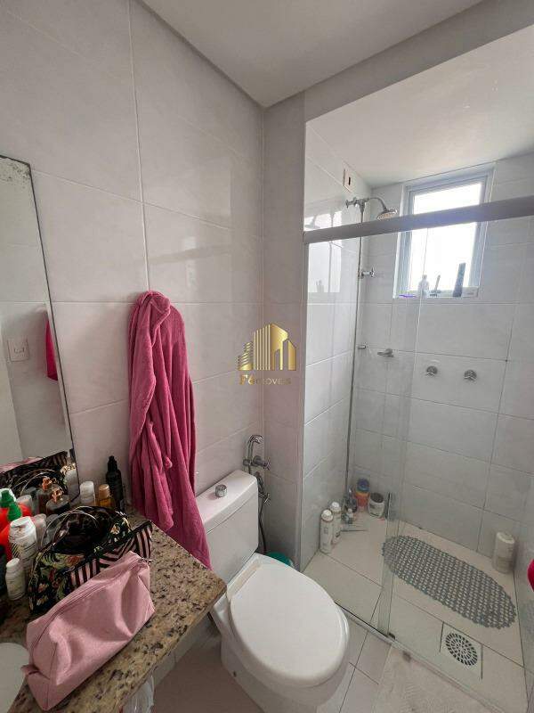 Apartamento à venda com 3 quartos, 113m² - Foto 13