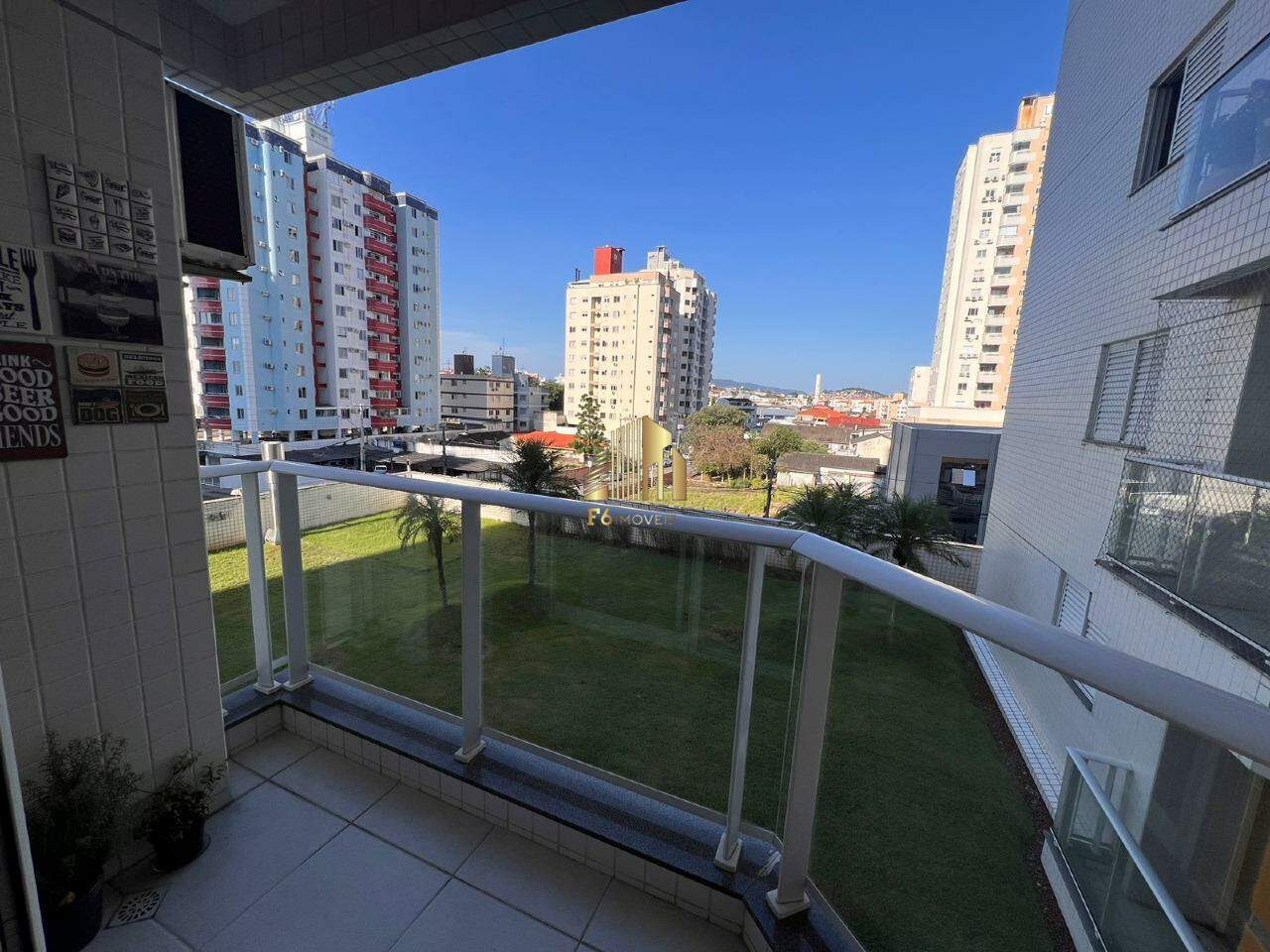 Apartamento à venda com 2 quartos, 73m² - Foto 5