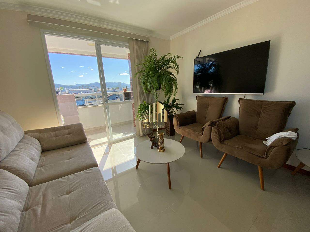 Apartamento à venda com 2 quartos, 85m² - Foto 12