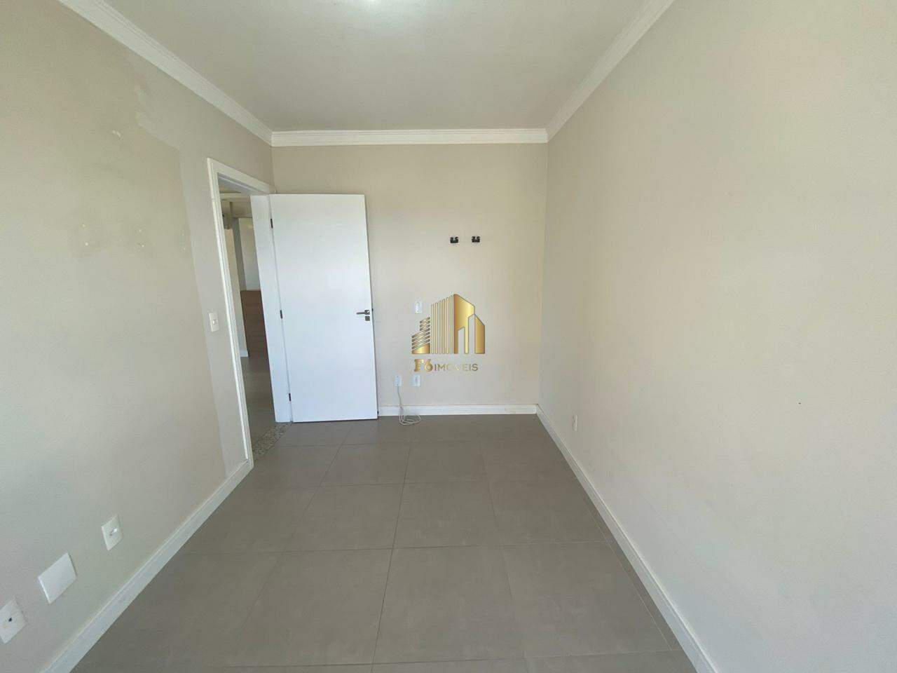 Apartamento à venda com 2 quartos, 100m² - Foto 6