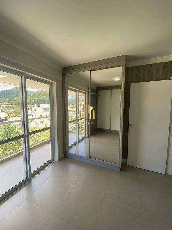 Apartamento à venda com 2 quartos, 100m² - Foto 14