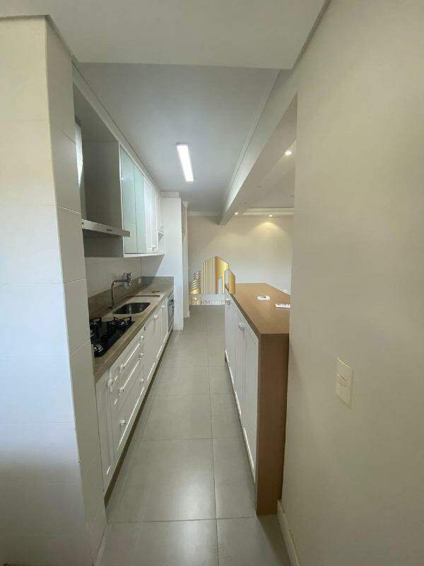 Apartamento à venda com 2 quartos, 100m² - Foto 18