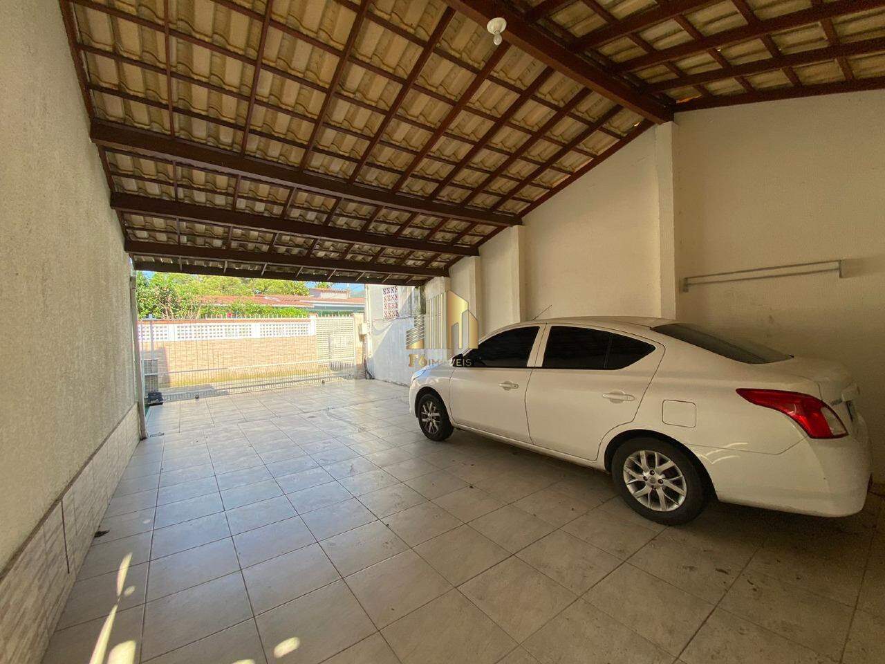 Casa à venda com 4 quartos, 200m² - Foto 28