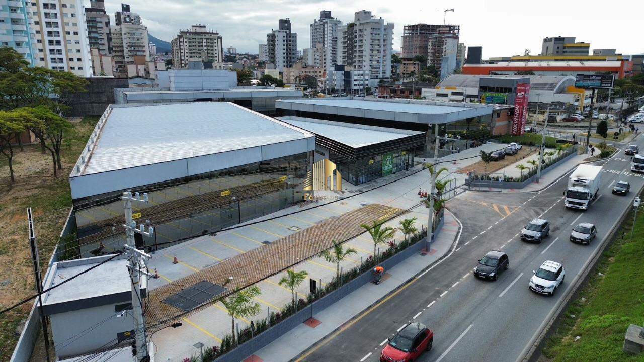 Loja-Salão para alugar, 184m² - Foto 1