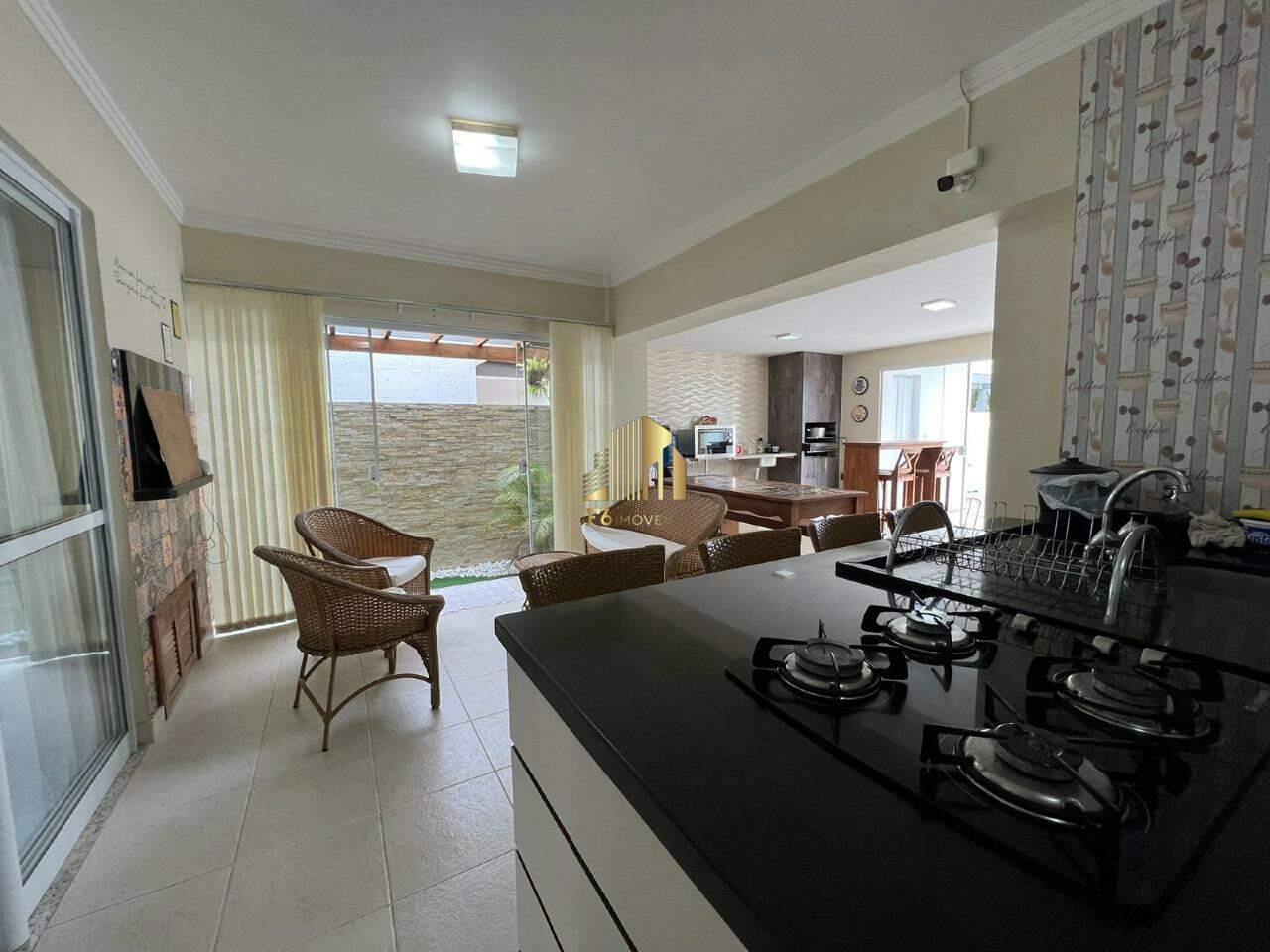 Casa à venda com 4 quartos, 140m² - Foto 9