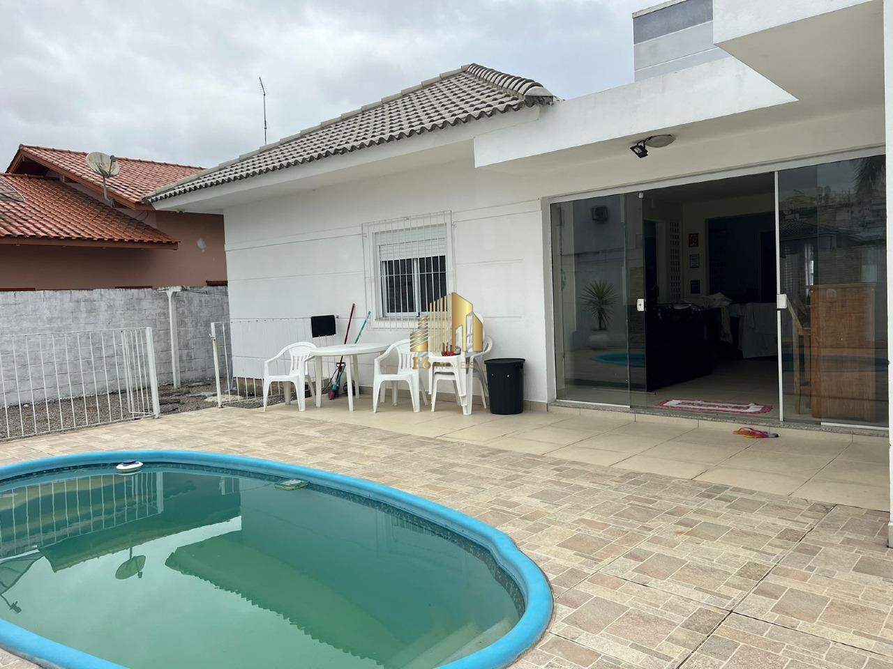 Casa à venda com 4 quartos, 140m² - Foto 26