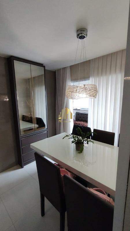 Apartamento à venda com 2 quartos, 64m² - Foto 6