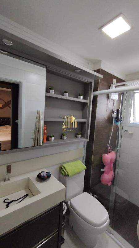 Apartamento à venda com 2 quartos, 64m² - Foto 13