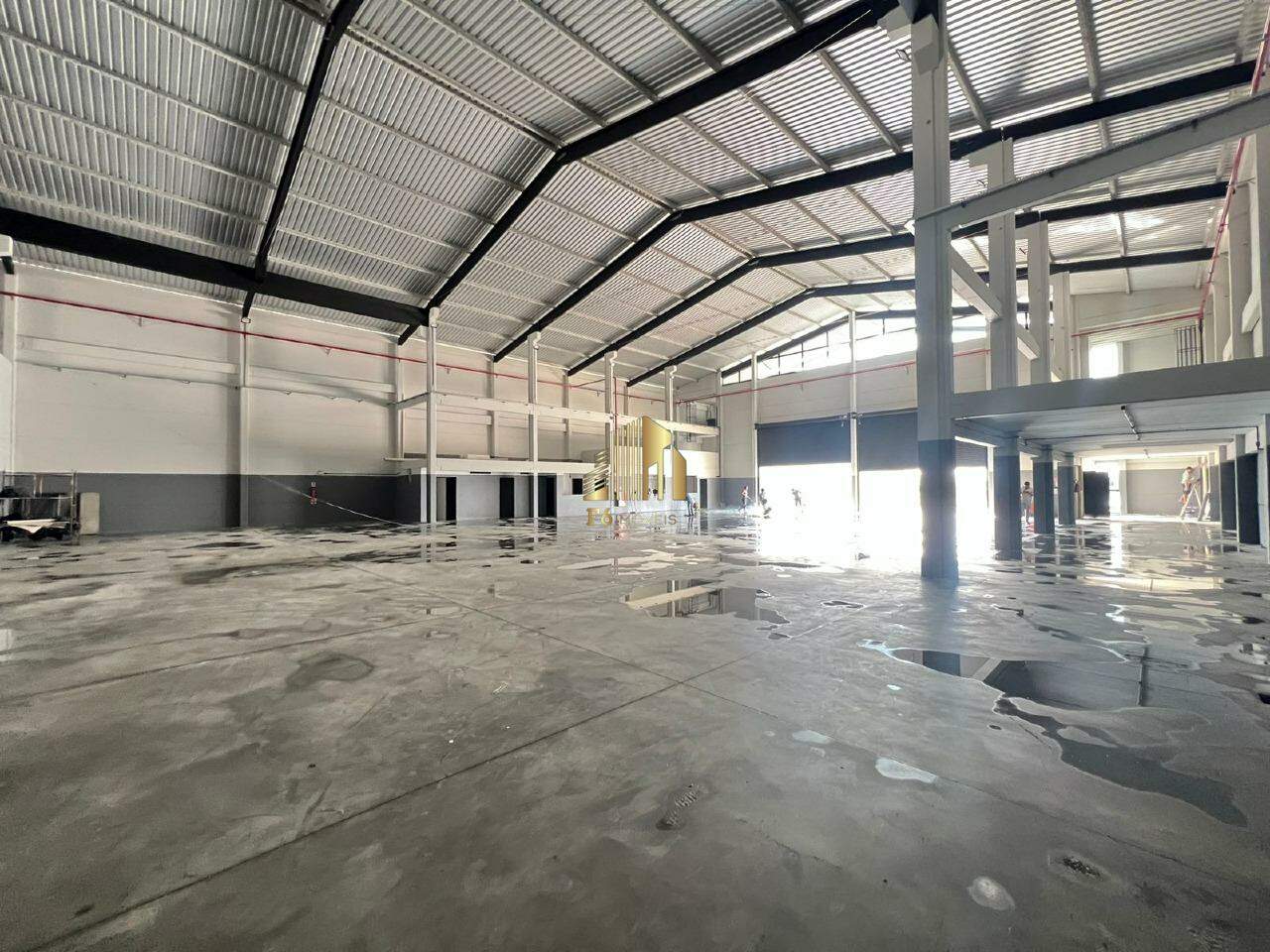 Depósito-Galpão-Armazém para alugar, 1500m² - Foto 4