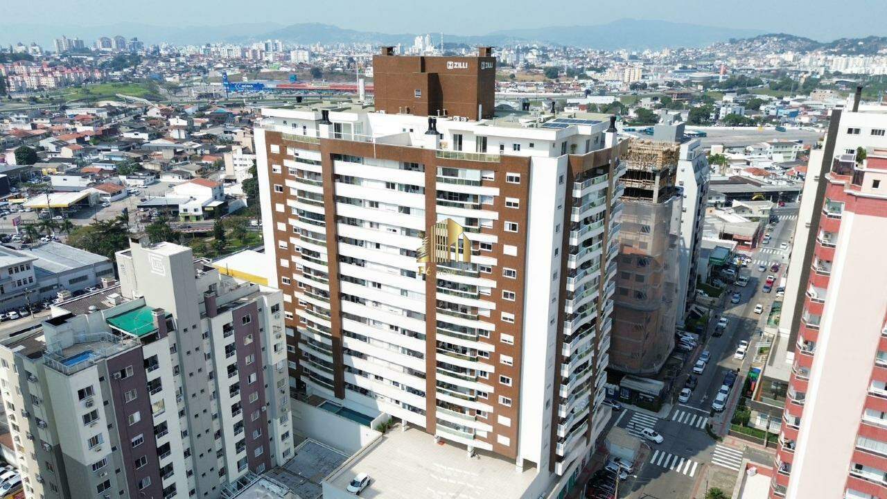 Apartamento à venda com 2 quartos, 82m² - Foto 1