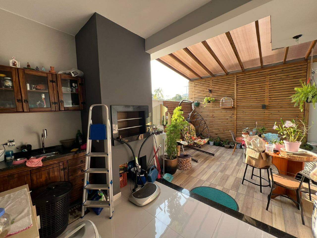 Casa à venda com 3 quartos, 110m² - Foto 16