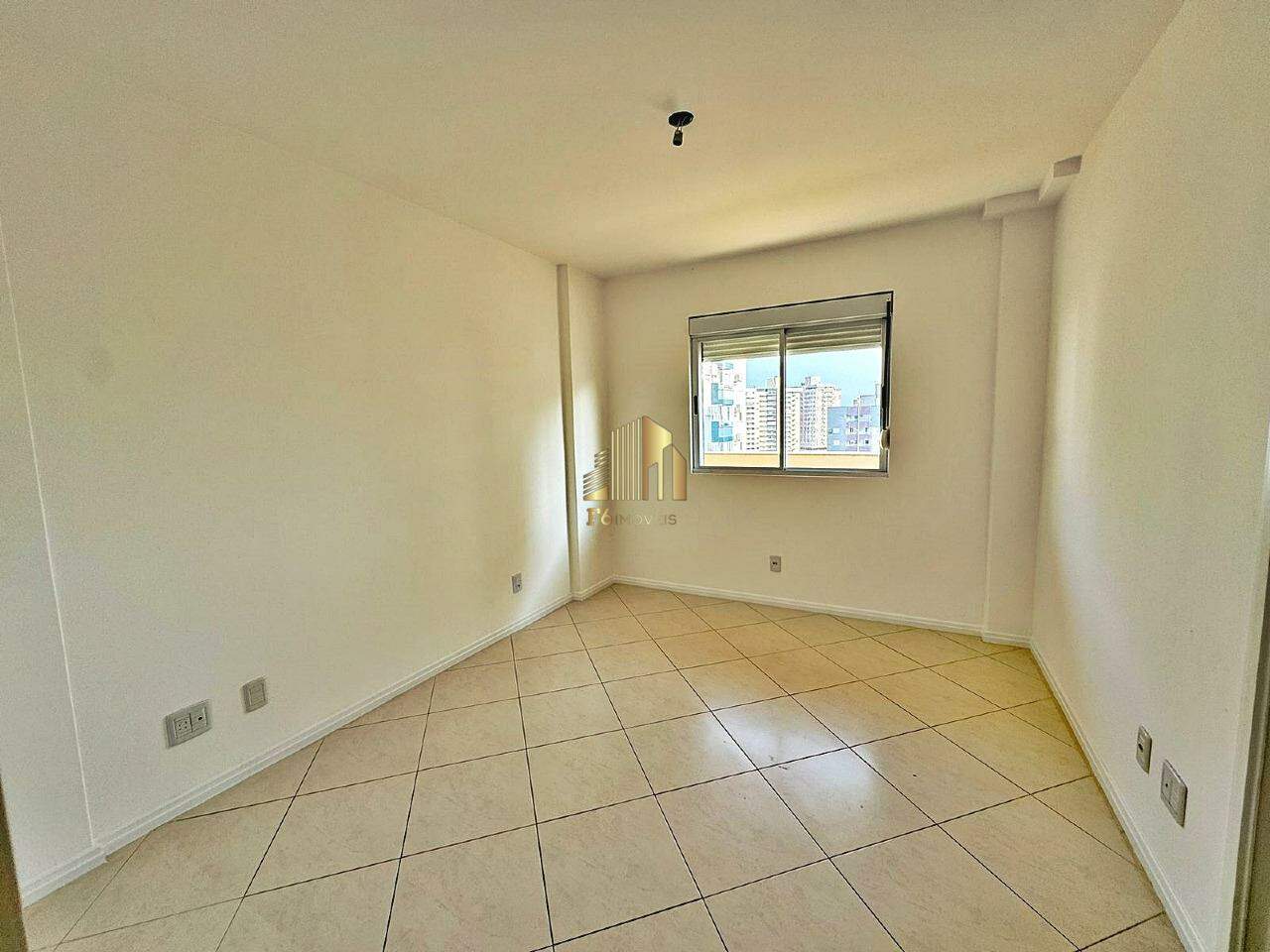 Apartamento à venda com 3 quartos, 131m² - Foto 16