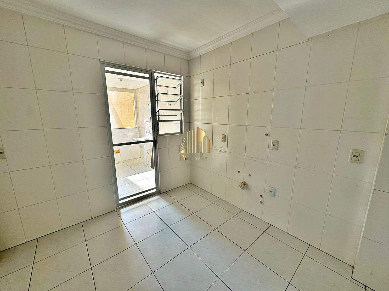 Apartamento à venda com 3 quartos, 131m² - Foto 10