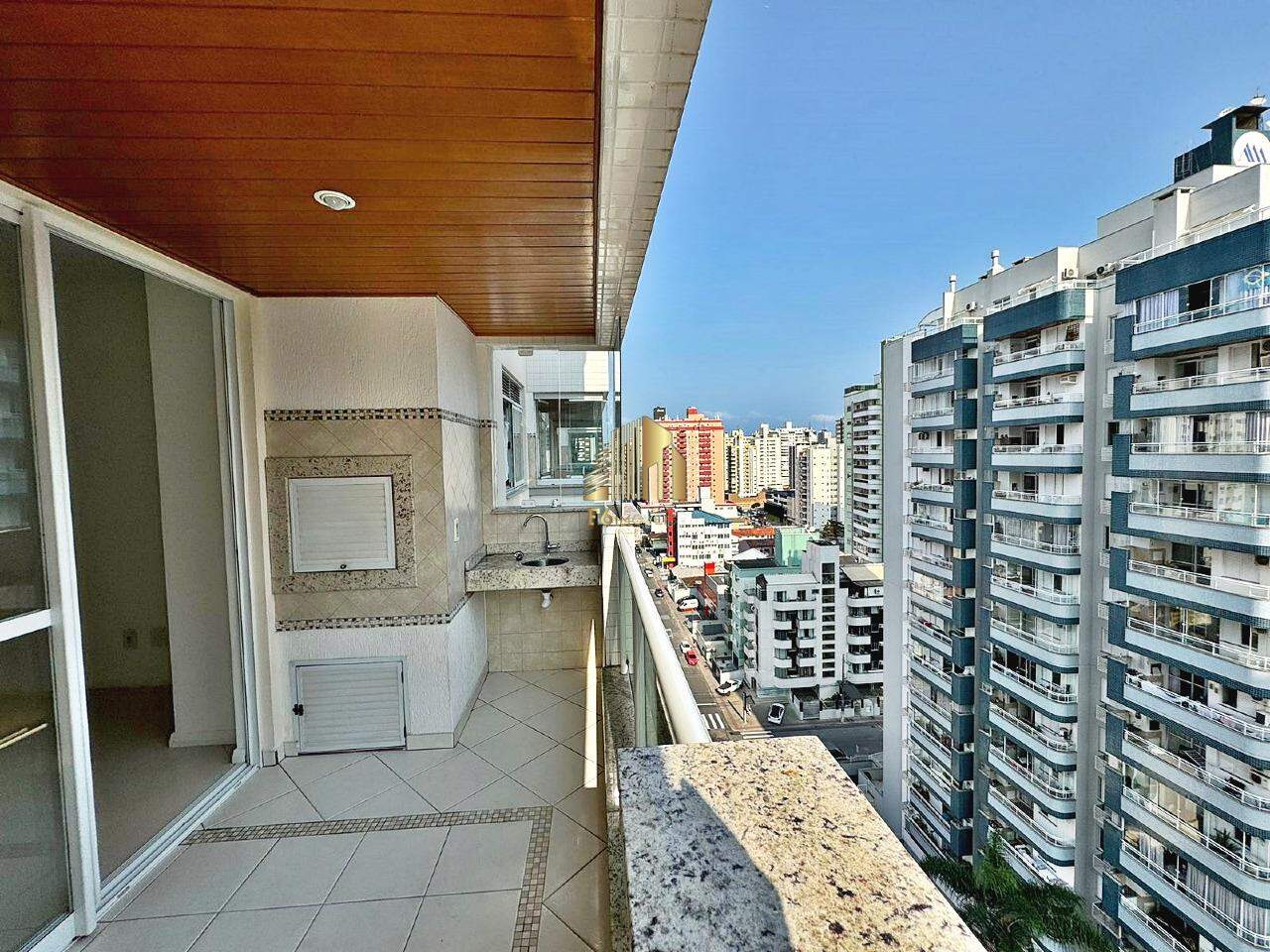 Apartamento à venda com 4 quartos, 131m² - Foto 8