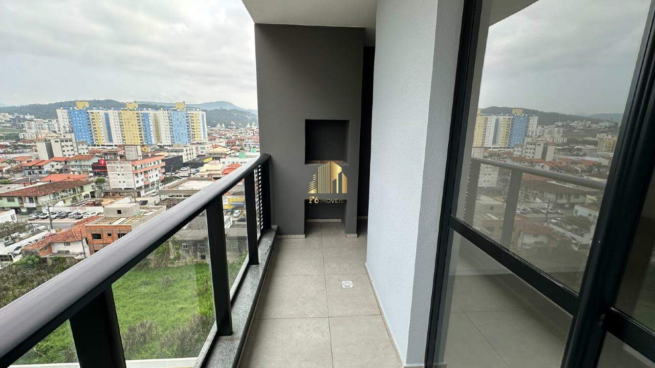 Apartamento à venda com 2 quartos, 64m² - Foto 7