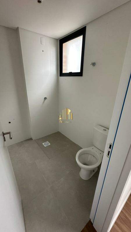 Apartamento à venda com 2 quartos, 64m² - Foto 12