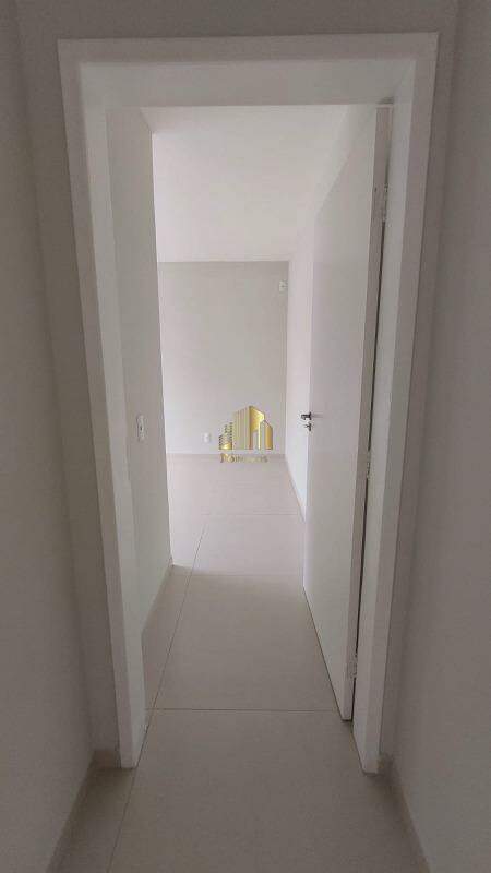 Apartamento à venda com 2 quartos, 69m² - Foto 17