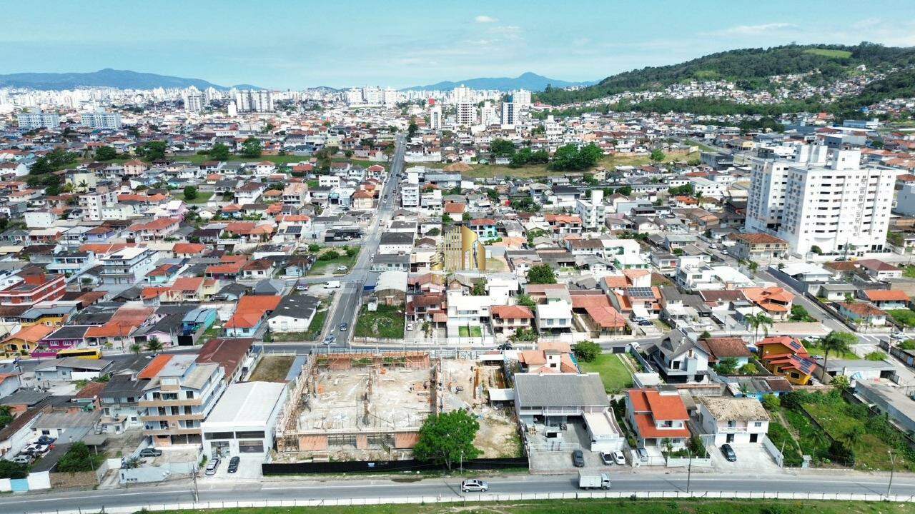 Loja-Salão para alugar, 1300m² - Foto 8