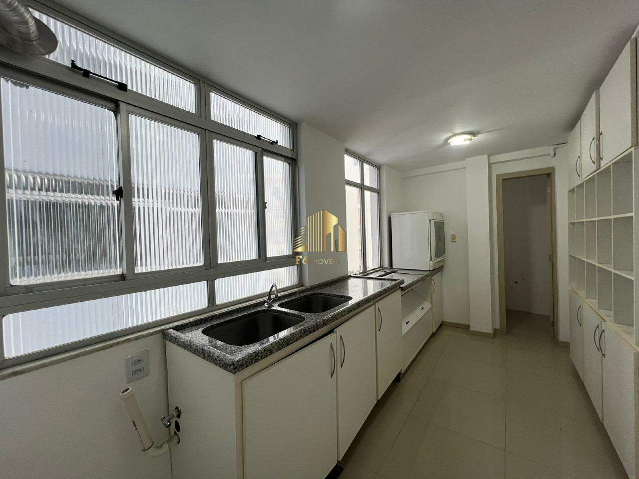 Apartamento à venda com 3 quartos, 106m² - Foto 9