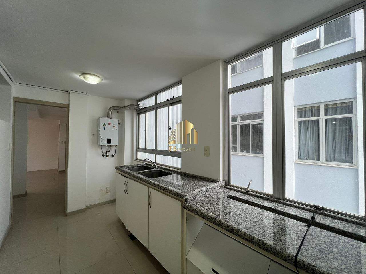 Apartamento à venda com 3 quartos, 106m² - Foto 8