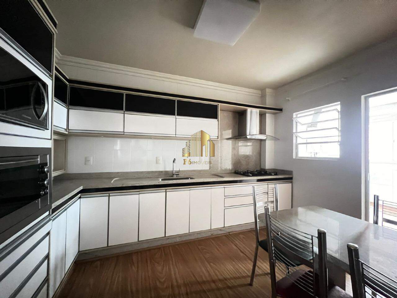 Apartamento à venda com 4 quartos, 126m² - Foto 5