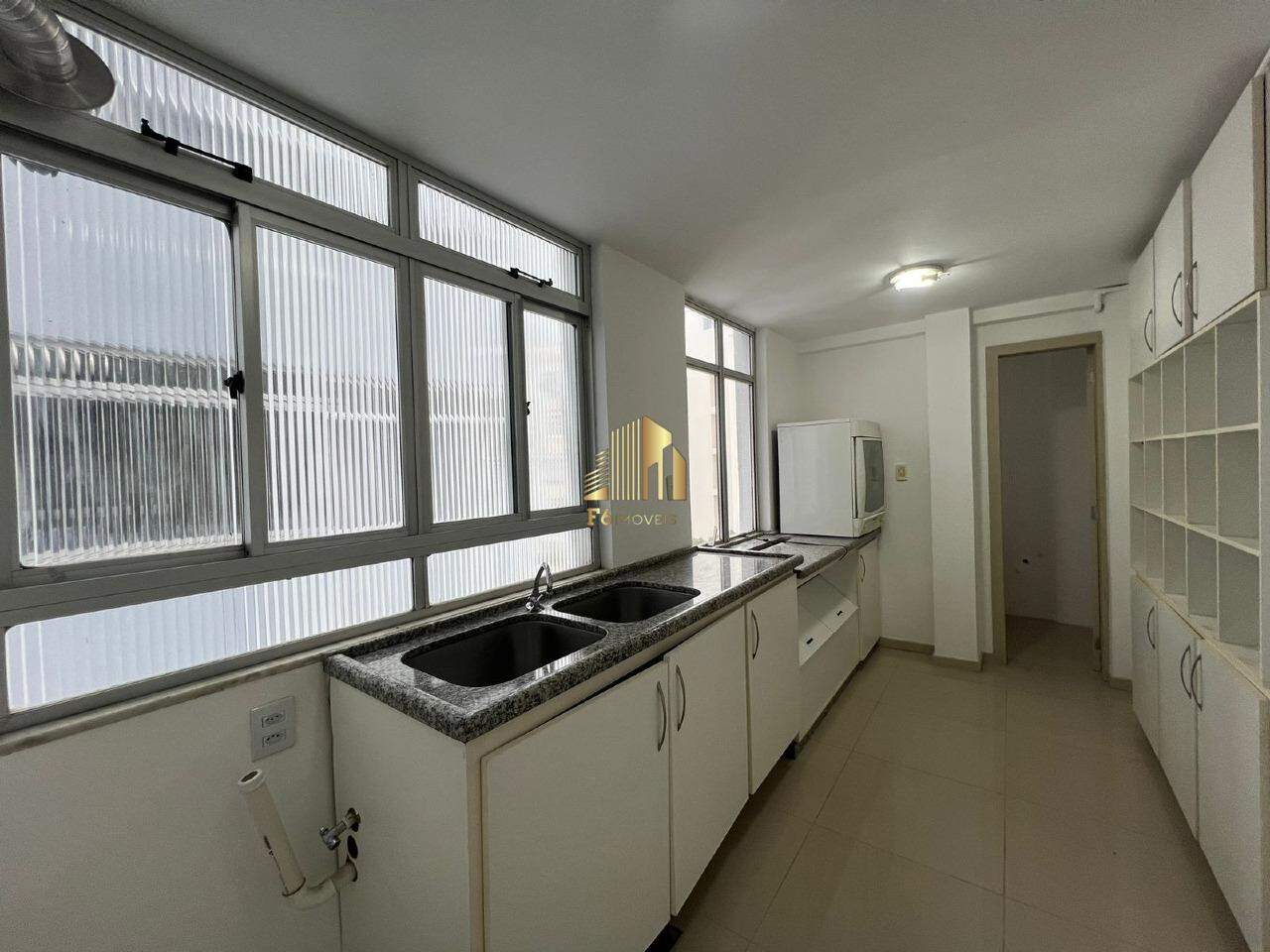 Apartamento para alugar com 3 quartos, 106m² - Foto 9