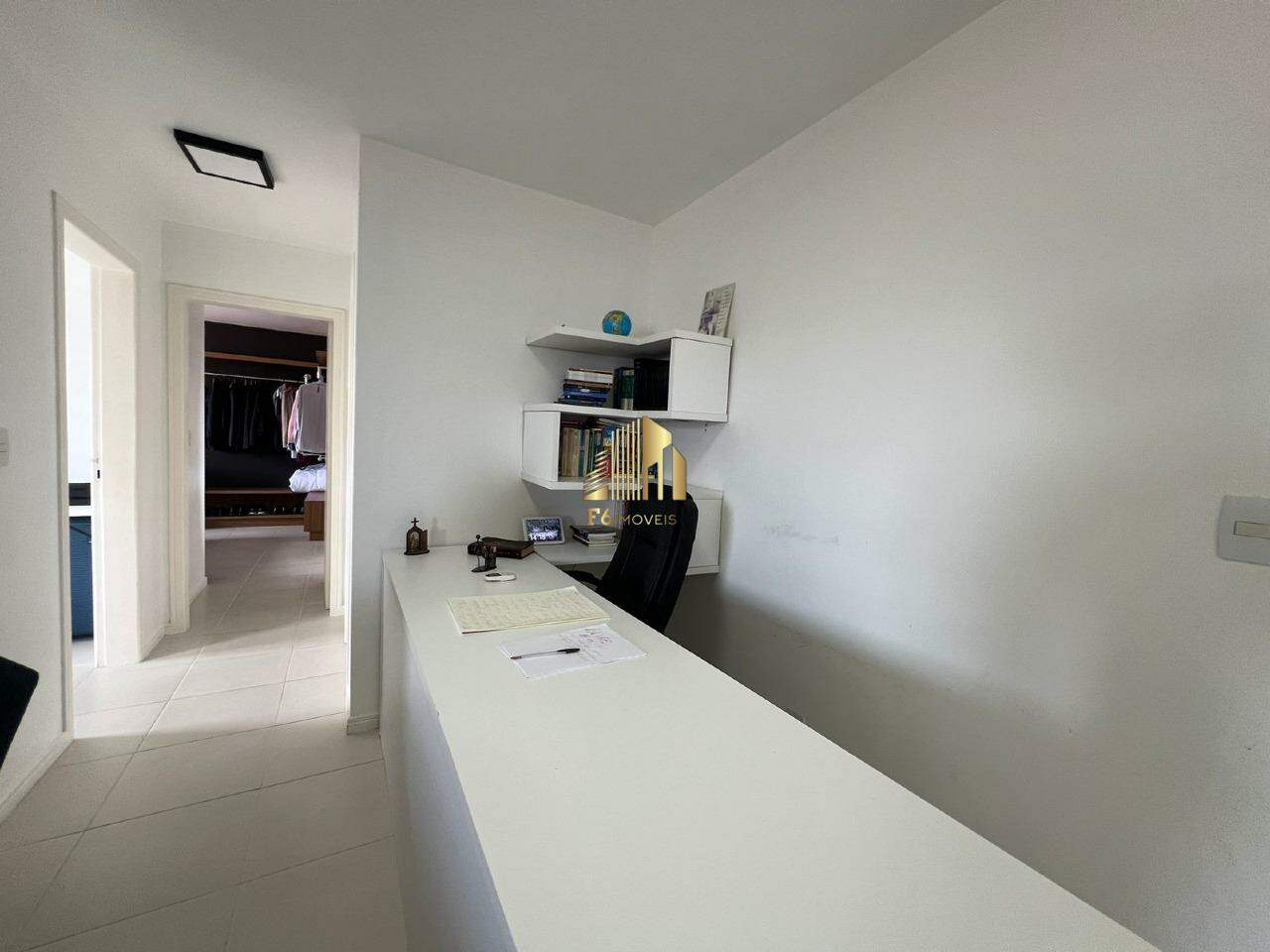 Apartamento para alugar com 2 quartos, 75m² - Foto 16