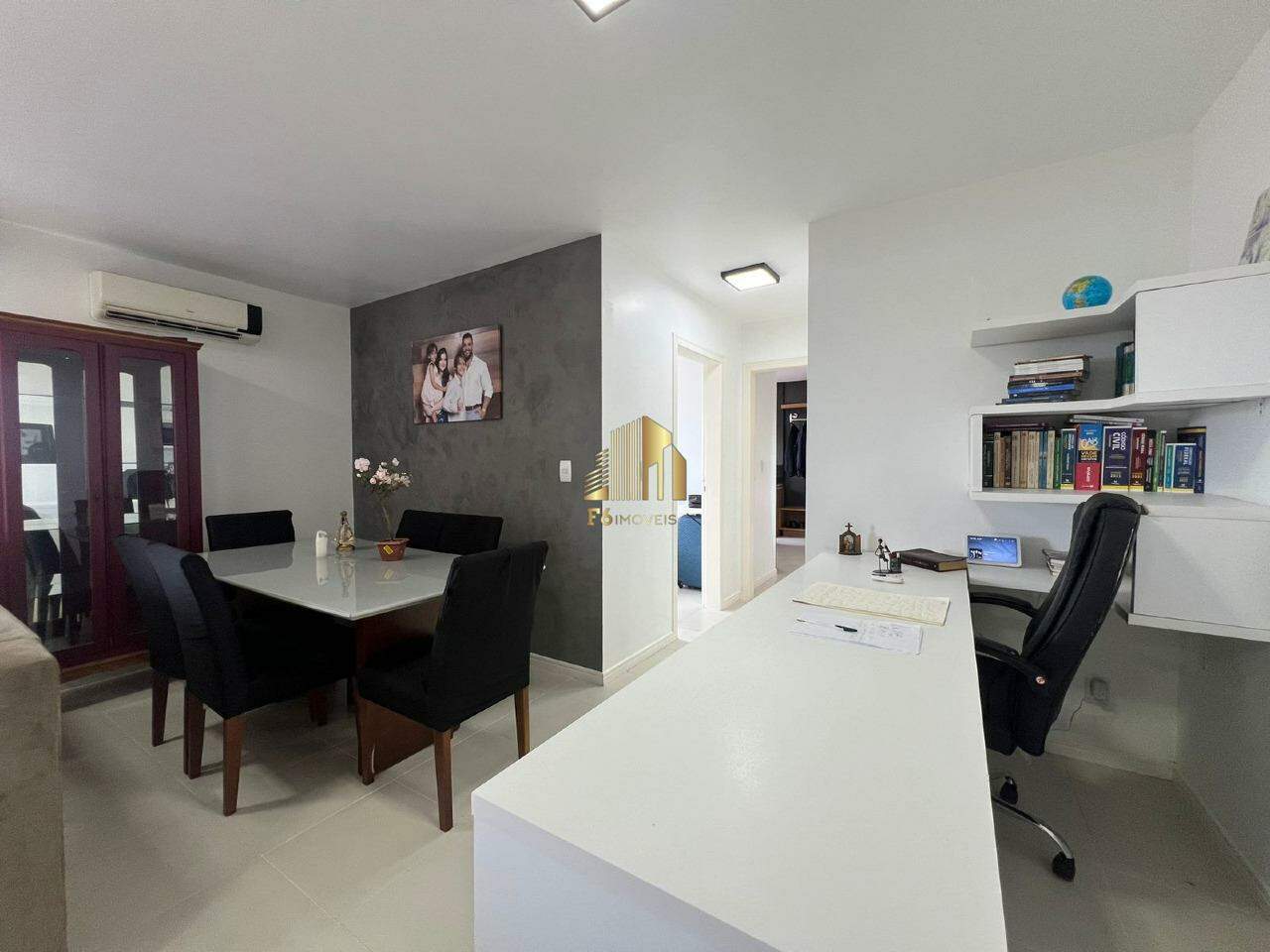 Apartamento para alugar com 2 quartos, 75m² - Foto 14