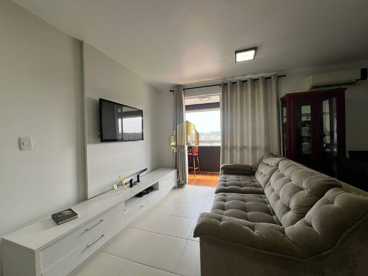 Apartamento para alugar com 2 quartos, 75m² - Foto 9