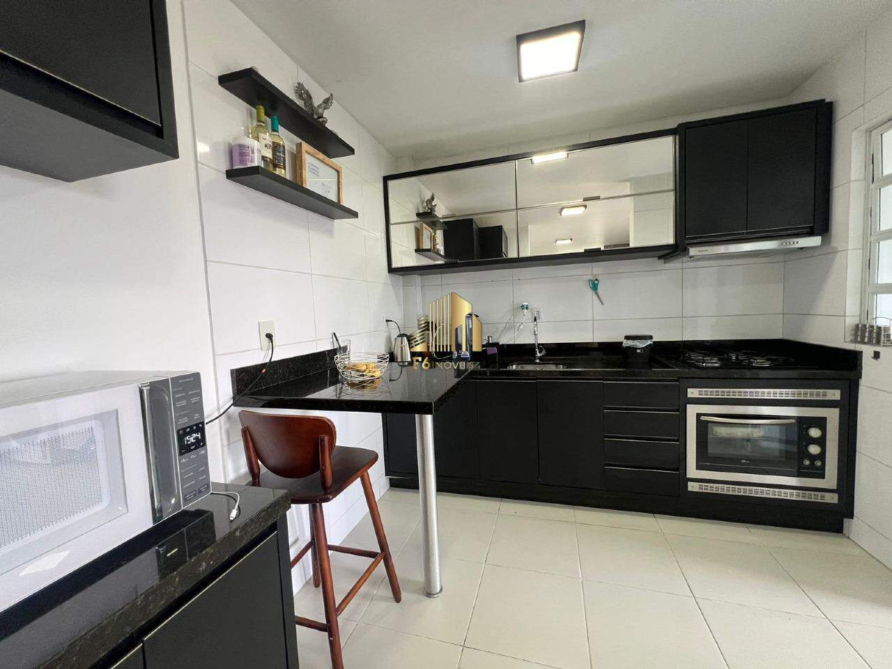 Apartamento para alugar com 2 quartos, 75m² - Foto 6