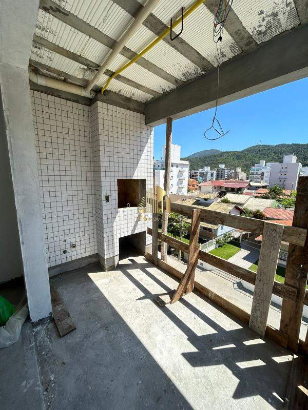 Apartamento à venda com 3 quartos, 74m² - Foto 12