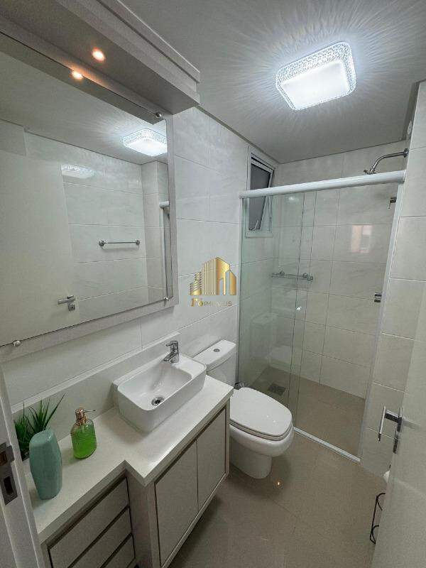 Apartamento à venda com 2 quartos, 77m² - Foto 13